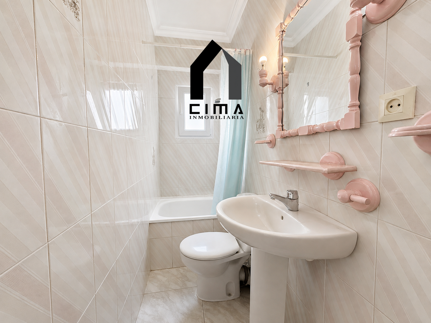 Piso en venta en Calle Cortegana — foto 2